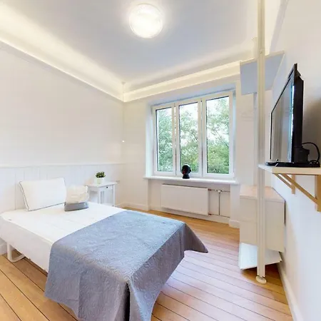 Guest house In Old Town + Stations *